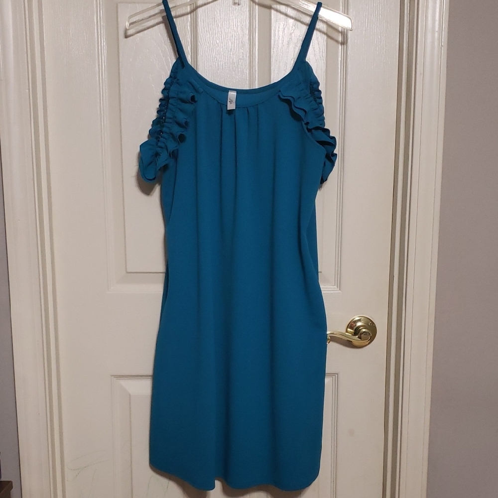 Elegant Teal Sleeveless Dress